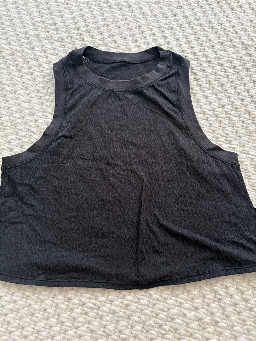 Lululemon Women's Black Sleeveless Crop Tank Top 4